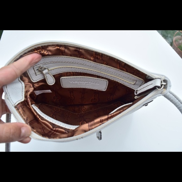 Tignanello leather cross body bag - Picture 4 of 8